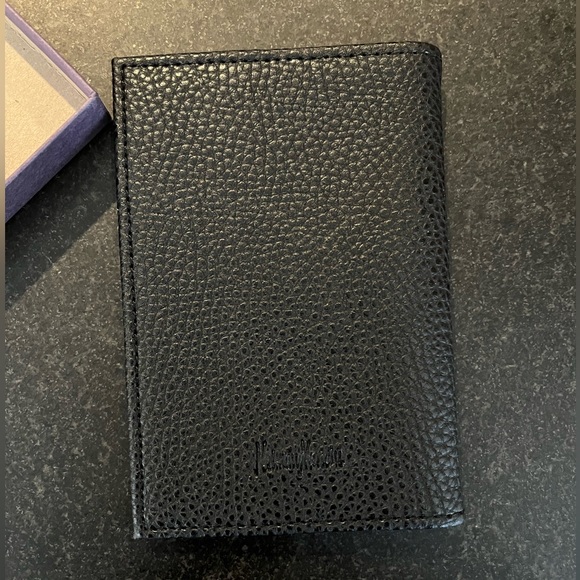 Neiman Marcus faux snakeskin passport holder. NWOT. Perfect condition. - Picture 3 of 3